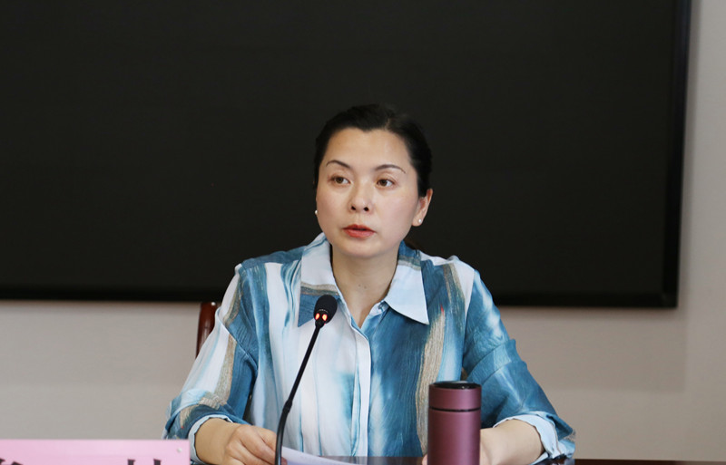 鲁琳_副本.jpg